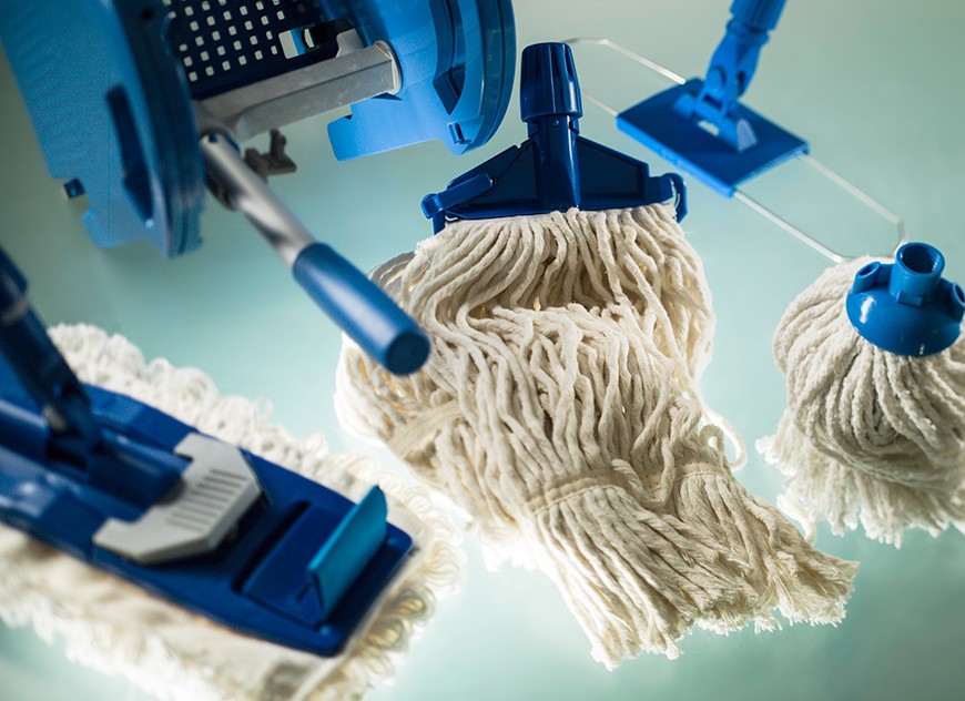 Mops and floor cleaning